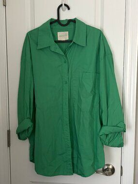 Aéropostale Bright Green Button-Up Shirt